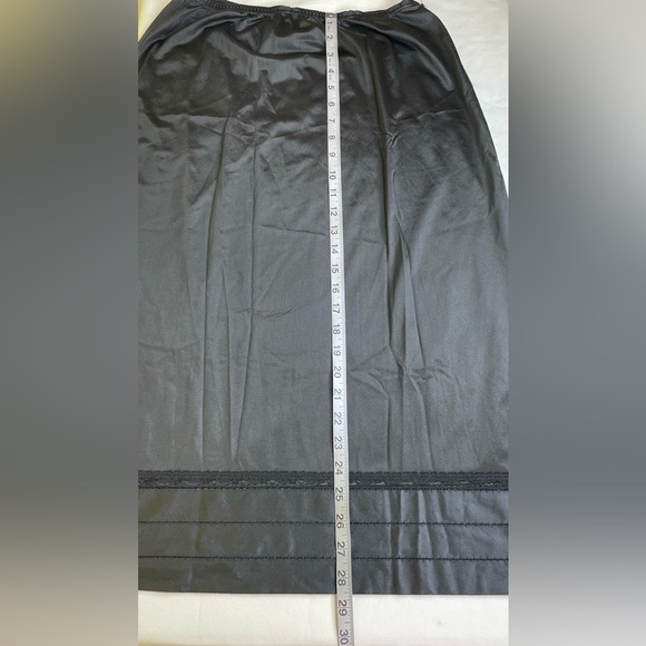 Lorraine Black Nylon Half Slip Nylon Adjustable Hem Size Small - Picture 6 of 7